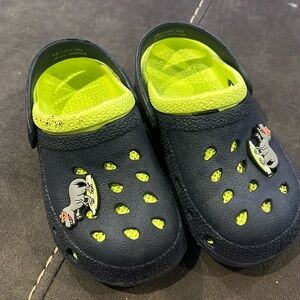Size 10 Old Navy navy/green dinosaur shoes